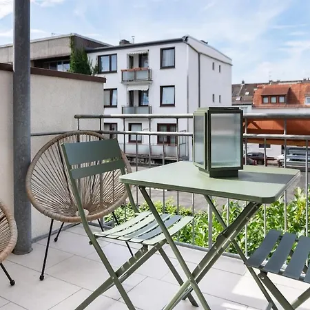 Cy Neustadt - Balkon - Innenstadt - Altbau