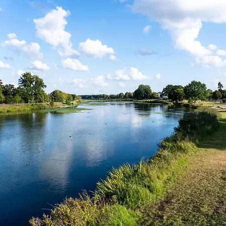 Cy Neustadt - Balkon - Innenstadt - Altbau