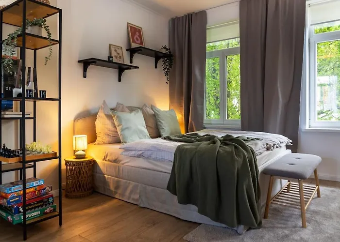 Cy Neustadt - Balkon - Innenstadt - Altbau Apartmán *