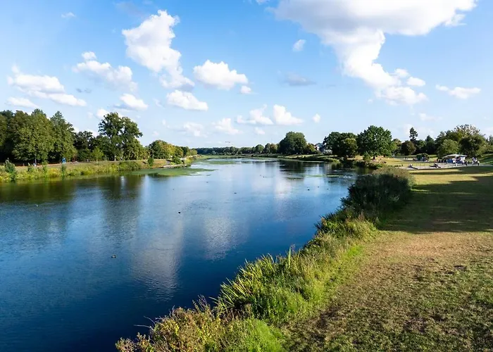 Cy Neustadt - Balkon - Innenstadt - Altbau